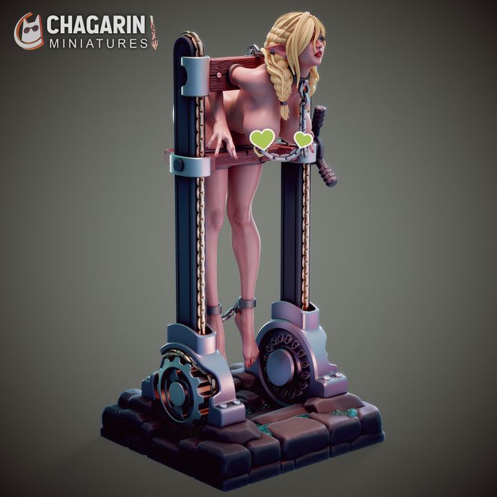 Lola the Captive Elf