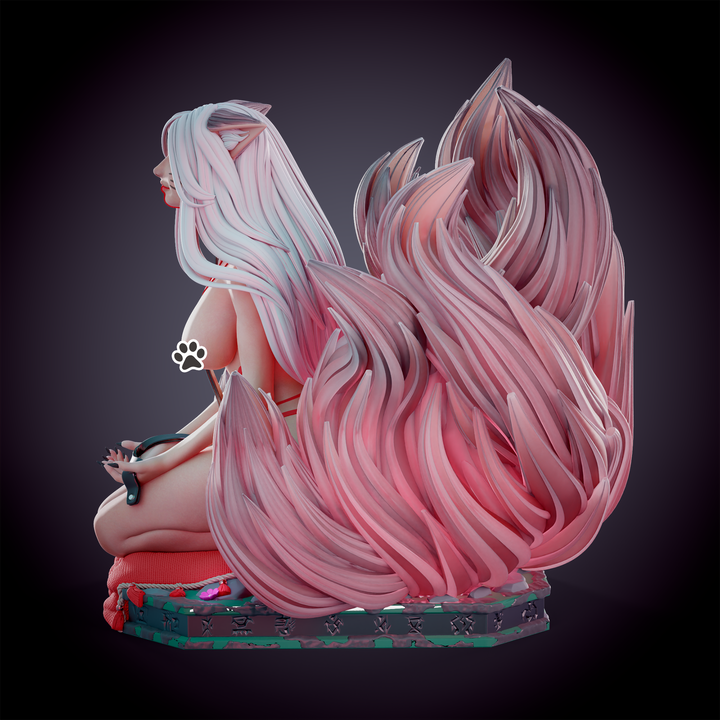 Nine Tailed Kistune Mistress