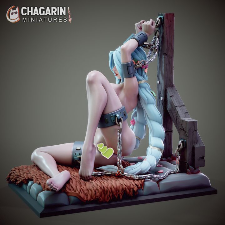 Lala the Captive Elf