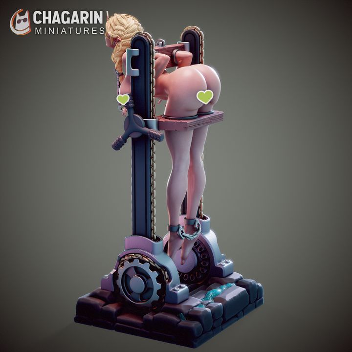 Lola the Captive Elf