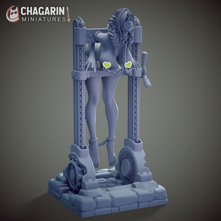 Lola the Captive Elf